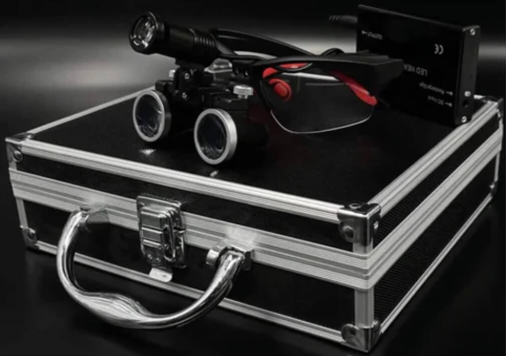 High-quality dental loupes collection from ADAE Dental Store with a wide range of magnifications, featuring both wireless and wired LED light options for enhanced visibility.