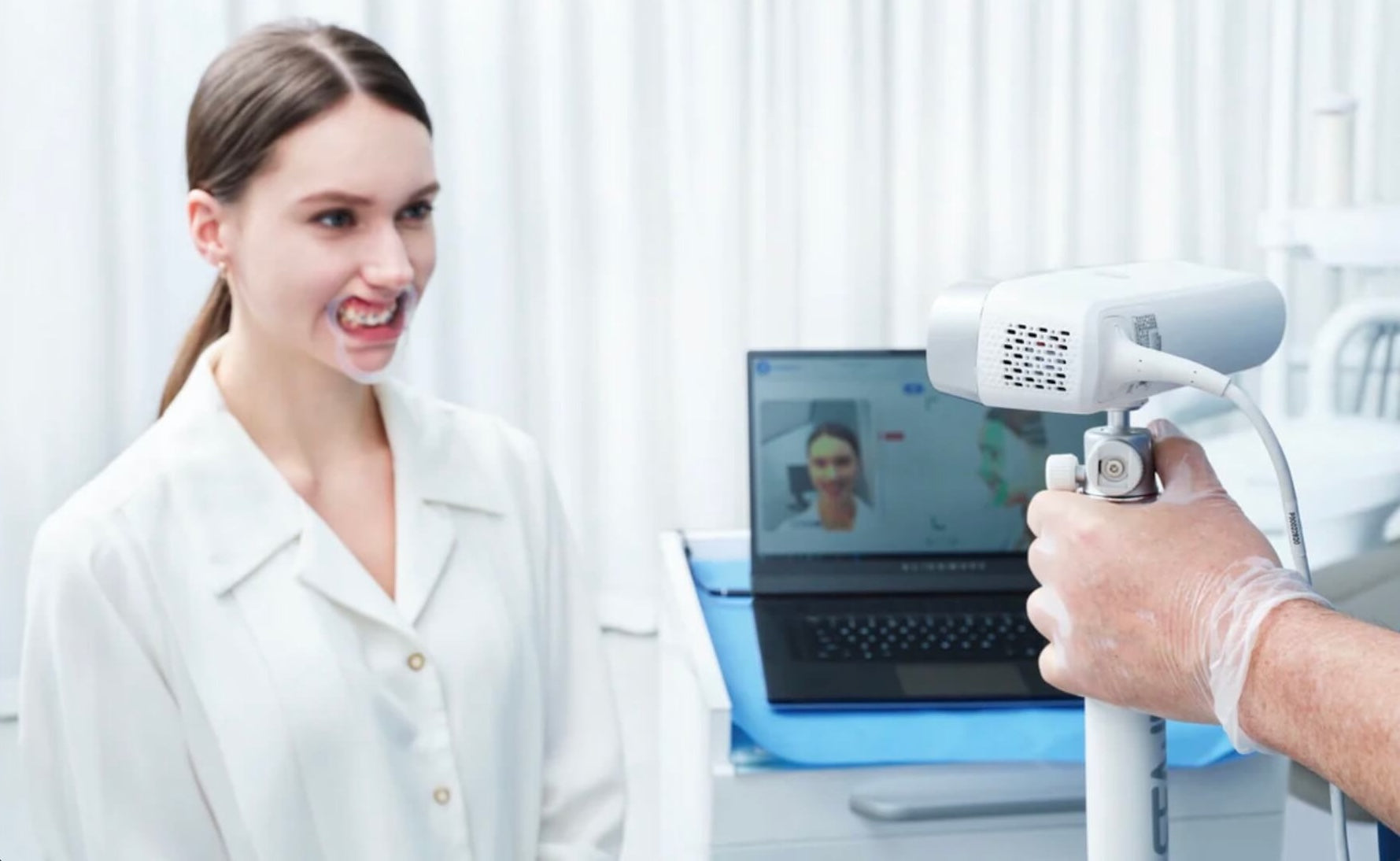 Shining 3D MetiSmile and MetiSmile-MR face scanners for fast, precise 3D facial imaging in digital dentistry